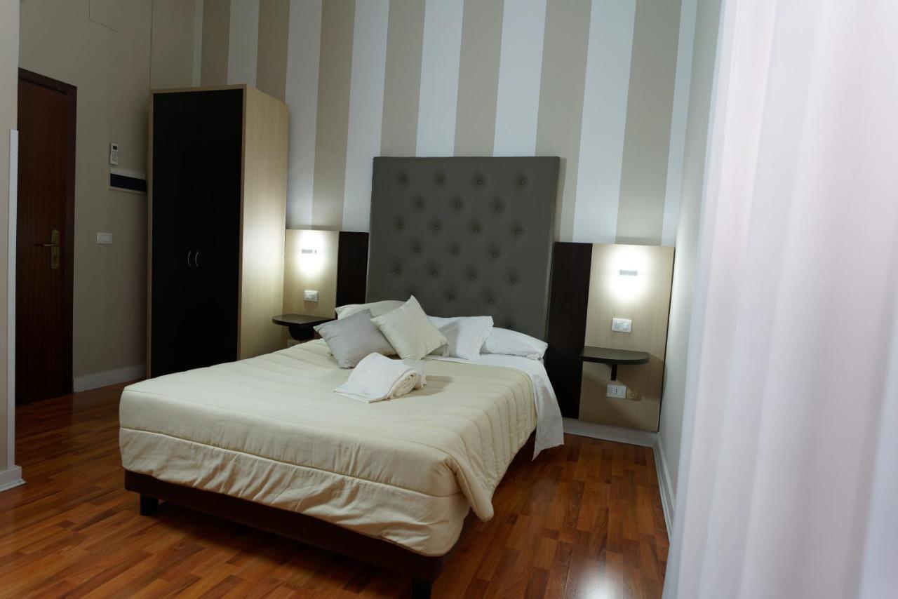Hotel Sant'Elia Месина Екстериор снимка