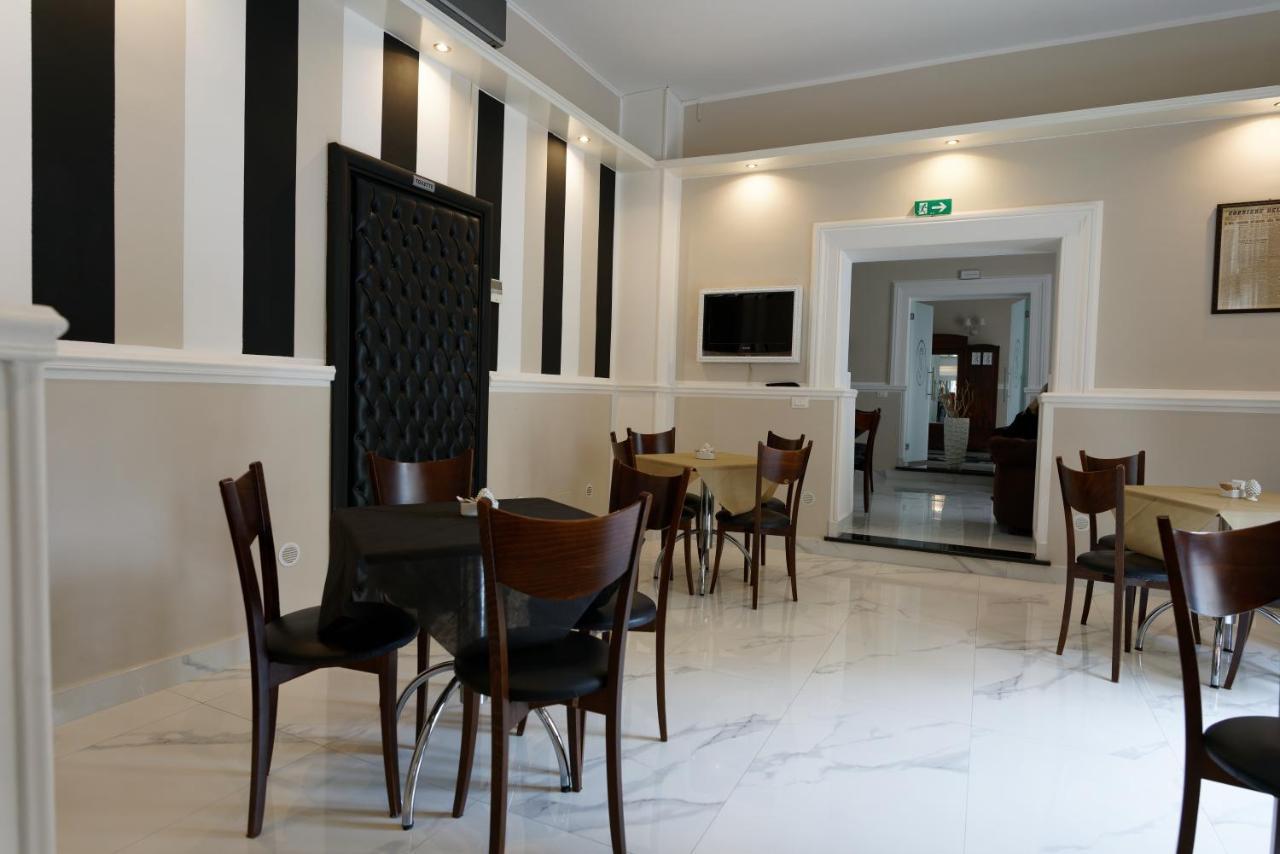 Hotel Sant'Elia Месина Екстериор снимка
