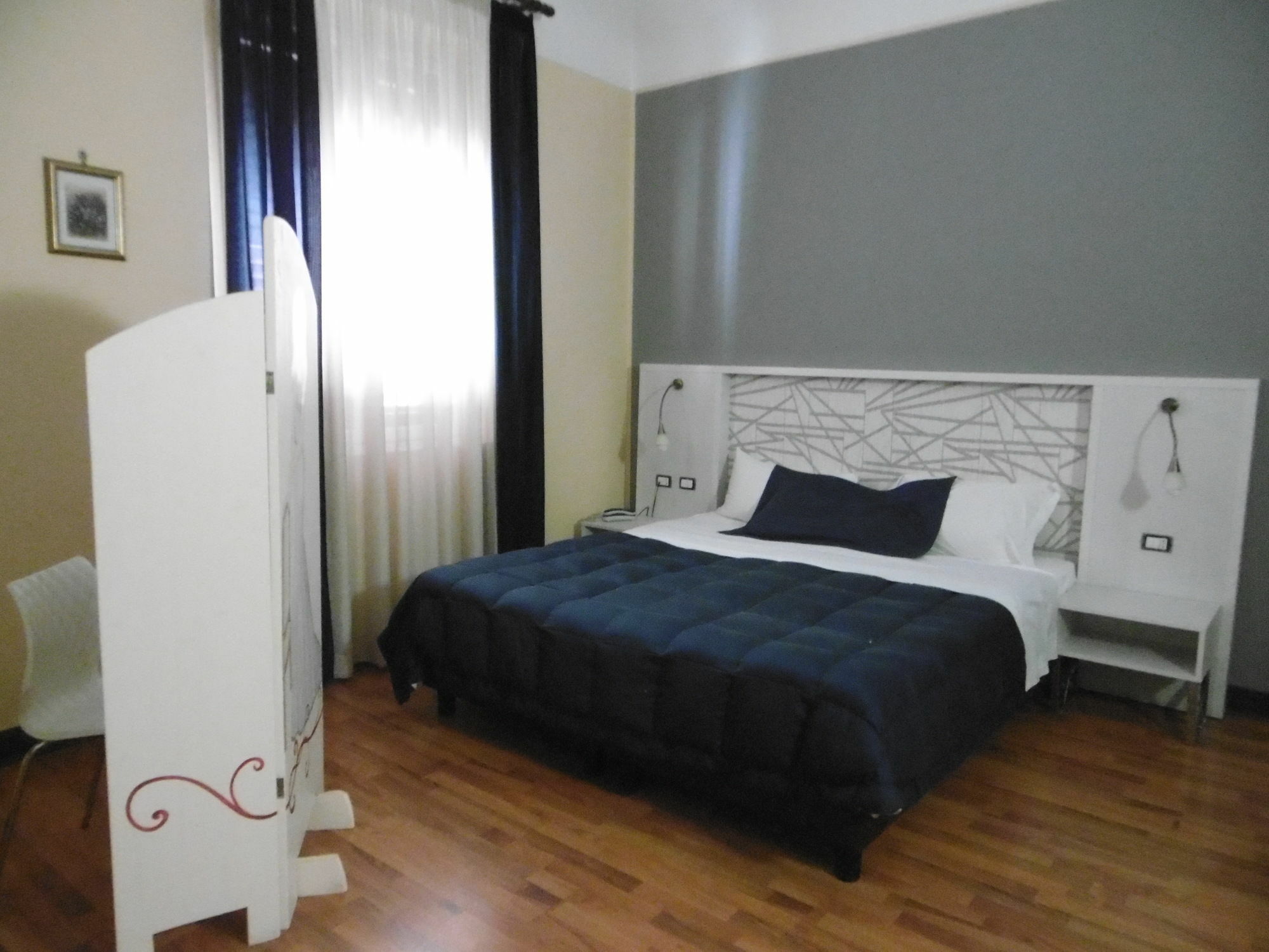 Hotel Sant'Elia Месина Екстериор снимка